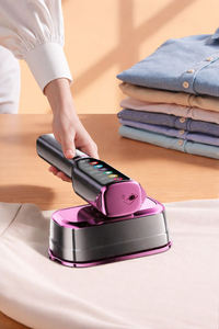 Ferro da Stiro a Vapore Portatile 1200W con Display LCD, 6 Velocità Regolabili, Mini Stiratore a Vapore per Casa e Viaggio - Product Image 4