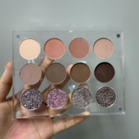 Palette d'ombres à paupières personnalisée 12pan Matte Multichrome Duochrome Metallic Glitter Shades Maquillage des yeux