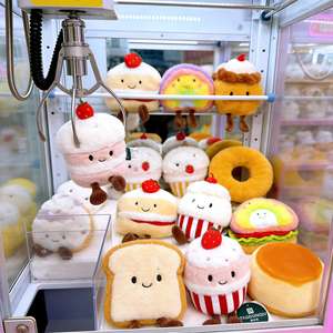 Jouets en peluche de la série Squeeze Dessert, best-sellers, donuts, gâteaux, fraises, cadeaux d'anniversaire pour machine à griffes - Product Image 3