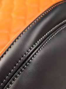 Fundas de Asiento de Coche Personalizadas de Fibra de Carbono y Cuero Impermeables, Juego Completo de Protectores de Asiento de Coche Deportivos de Lujo para <span class=keywords><strong>Ford</strong></span> Mustang - Product Image 5