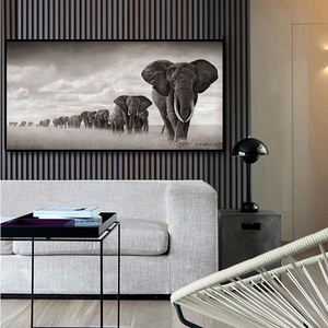 Pintura en lienzo <span class=keywords><strong>de</strong></span> <span class=keywords><strong>animales</strong></span> <span class=keywords><strong>salvajes</strong></span> <span class=keywords><strong>de</strong></span> elefantes africanos negros en la pared carteles escandinavos e impresiones imagen artística para decoración para sala <span class=keywords><strong>de</strong></span> estar - Product Image 4