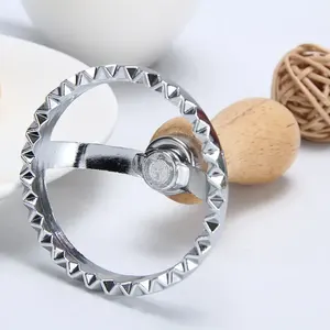 Ensemble coupe-biscuits en acier inoxydable presse à pâtes Kit de fixation pour cuisine fabricant de raviolis <span class=keywords><strong>moule</strong></span> outil ravioli jeu de timbres ensemble de roues de pâtisserie - Product Image 6