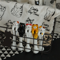 Nouveauté, cadeau en céramique, dessin animé mignon chat Animal cuillère suspendue café Dessert cuillère Unique glace couverts