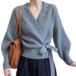 Cardigan en tricot pour femme, style rétro français, anti-boulochage, design amincissant, avec logo frontal - Product Image 4