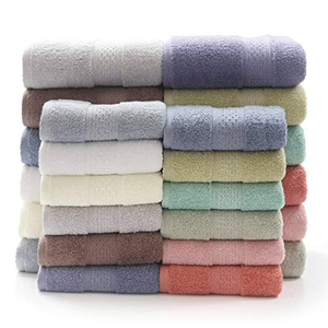Serviettes de bain de luxe en coton 100% tissé, très absorbantes, 600 GSM, 70x140 cm, douces, respirantes, séchage rapide, durables, couleur unie, personnalisables - Product Image 1
