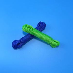 Corde à linge en nylon colorée de 10 mètres, corde polyvalente, idéale pour sécher les vêtements et la literie en extérieur, provenant de Dollar. - Product Image 2