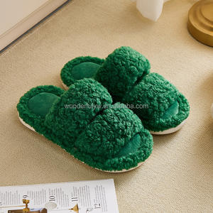 Meilleures ventes : Pantoufles d'intérieur en coton doux et moelleux pour femme, couleur bonbon, directement de l'usine, idéales pour l'hiver - Product Image 5