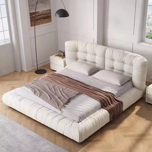 Base de Cama Moderna Tapizada en Cuero Sintético con Diseño Acolchado, Tamaños Queen y King - Product Image 1