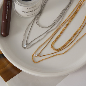 สร้อยคอทอง 18K หลายชั้น ประดับจี้เพทาย สำหรับผู้หญิง สวมใส่ได้ทุกวัน เหมาะสำหรับงานปาร์ตี้ ดีไซน์ลายเส้นเรขาคณิต แบบฝังกรงเล็บ - Product Image 4
