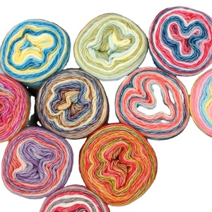 Fabbrica di moda all'ingrosso colore <span class=keywords><strong>misto</strong></span> arcobaleno sciarpa <span class=keywords><strong>lana</strong></span> acrilico torta <span class=keywords><strong>misto</strong></span> cotone uncinetto <span class=keywords><strong>filato</strong></span> - Product Image 2