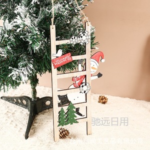 Décoration de Noël rectangulaire en bois, Père Noël grimpant sur une échelle, peinte à la main, pour arbre de Noël - Product Image 1