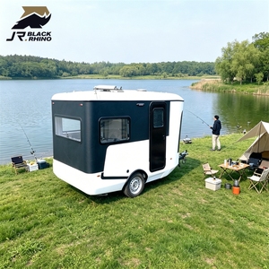 Petite caravane remorquable avec carrosserie monocoque en FRP, cuisine, salle de bain et aménagement intérieur de luxe - Product Image 1