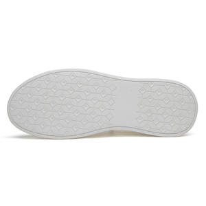 Zapatos de skate de cuero transpirables de verano estilo coreano a la moda para hombre, casuales con cordones, de boca baja simple, con costuras de cuero y EVA. - Product Image 3