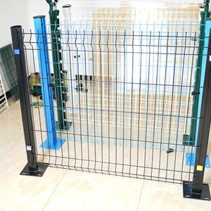 รั้วเหล็กชุบสังกะสีเคลือบด้วยผงสีดำปรับแต่งได้แผงรั้ว3D รั้วสนามพีวีซีเคลือบกลางแจ้ง - Product Image 6