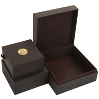 Boîte d'emballage de parfum en cuir marron personnalisable avec rabat, taille personnalisée, logo, carton velours, promotion cadeau, impression directe sur carton