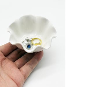 Ciotola in <span class=keywords><strong>Ceramica</strong></span> Bianca con Bordo Ondulato per Gioielli, Portaoggetti per Anelli, Orecchini, Collane, Decorazione per la Casa - Product Image 3