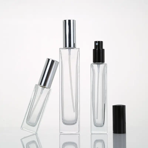 Vente en gros de flacons de parfum carrés en verre transparent de 3 ml, 5 ml, 10 ml, 15 ml, 30 ml, 50 ml, 100 ml avec vaporisateur à fine brume et bouchon en aluminium rechargeable - Product Image 6