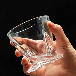 แก้วไวน์คริสตัลรูปทรงเพชรแบบกำหนดเอง แก้ววิสกี้ทรงบิด แก้วร็อคส์สำหรับสก็อตช์วิสกี้ ขายดี - Product Image 6