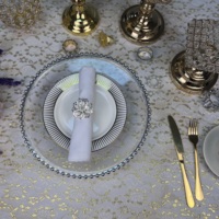 Assiette de présentation transparente en plastique perlé de 13 pouces avec vaisselle perlée argentée gravée pour banquet de mariage, écologique PZ01460
