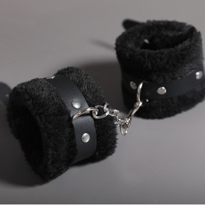 Juguetes eróticos transfronterizos, esposas eróticas, esposas de peluche, juguetes sexuales para adultos, bondage SM, dispositivos de sujeción, juguetes sexuales para parejas - Product Image 2