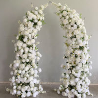 Vente en gros de piliers d'arc de fleurs artificielles réalistes pour toile de fond de mariage et décoration de photomaton, ornement de Noël et du nouvel an