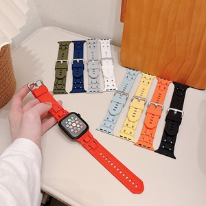Bracelet de montre en silicone souple Upro avec boucle argentée brossée pour Apple Watch 1-8/SE/Ultra, bracelet de montre respirant - Product Image 2