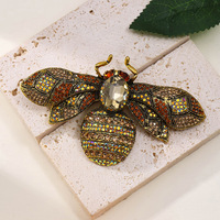 Broche Abeille Médiévale Entièrement Sertie de Cristaux, Accessoire de Costume de Mariage Rétro, Épingle Ornée d'Insectes en Pierres Précieuses Intricats