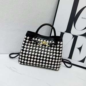 个性简约手提拼色女包手工编织休闲包时尚单肩斜挎包 - Product Image 5