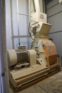 Broyeur à marteaux pour céréales, maïs et soja, machine de broyage pour ligne complète de production d'aliments pour animaux/moulin à farine de blé et de maïs - Product Image 2