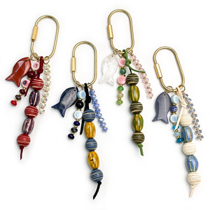 Colgante de Bolso Vintage con Diseño de Pez Marino, Llavero de Cuentas de Madera a Rayas Coloridas, Hecho a Mano, Adorno Colgante para Bolso de Mujer, Ideal para Vacaciones - Product Image 2