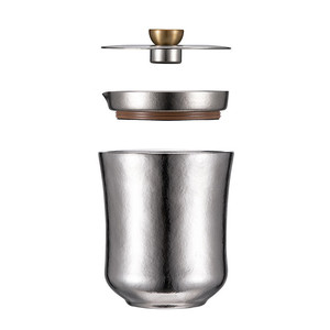 Ensemble de thé de voyage en titane pur Deslon, une théière, trois tasses de 240 ml chacune, design minimaliste léger pour servir des boissons - Product Image 5