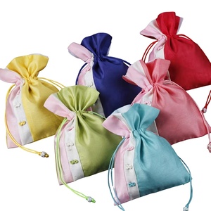 Bolsa de Regalo Personalizable con Cordón de Cierre en Varios Colores - Product Image 1