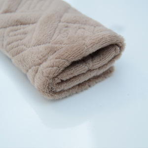 Housse <span class=keywords><strong>de</strong></span> ceinture <span class=keywords><strong>de</strong></span> sécurité <span class=keywords><strong>de</strong></span> voiture en peluche douce d'usine coussins d'épaule <span class=keywords><strong>de</strong></span> ceinture <span class=keywords><strong>de</strong></span> sécurité adaptés à toutes les sangles <span class=keywords><strong>de</strong></span> ceinture <span class=keywords><strong>de</strong></span> sécurité - Product Image 4