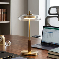 Lampu Lantai LED Kuningan Berkualitas Tinggi Mewah Modern untuk Ruang Tamu Dekorasi Rumah Kamar Tidur Kap Lampu Kaca Lampu Lantai LED Nordik