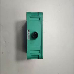 เซ็นเซอร์อัลตราโซนิก UB2000-F42-E6-V15 สำหรับวัดระดับและความใกล้เคียงในอุปกรณ์ไฟฟ้า - Product Image 2