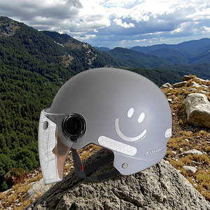Nouveau <span class=keywords><strong>casque</strong></span> rabattable en ABS avec motif visage souriant, visière transparente, <span class=keywords><strong>bande</strong></span> réfléchissante, doublure en pur coton pour les cyclistes de vélos électriques/cyclomoteurs - Product Image 5