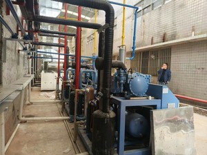 Refcomp Screw Comp XMK Unités de Condensation 75HP Compresseur en Parallèle 4*SW5L-090 SW5L R517/R134a Basse Température Capacité de Refroidissement 461.8KW - Product Image 6