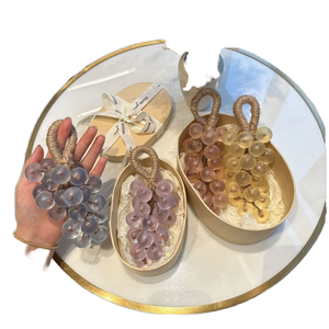 <span class=keywords><strong>Savon</strong></span> Solide Artisanal Écologique en Forme de Grappe de Raisin, Texture Réaliste, Parfum Naturel de Fruit, <span class=keywords><strong>Base</strong></span> en Corde, Transparent - Product Image 1