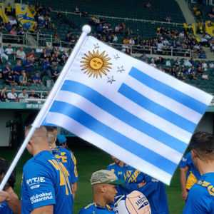 Drapeaux à main en polyester pour l'Uruguay et <span class=keywords><strong>six</strong></span> pays d'Amérique du Sud, vente en gros 2026, décoration pour la fête nationale - Product Image 2