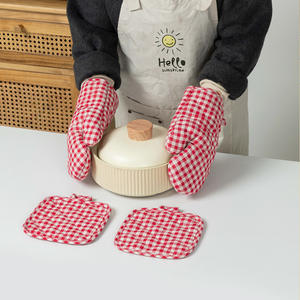 Juego de Guantes de Cocina de Diseño Ergonómico para un Mejor Agarre en Platos de Vidrio Lisos y Juegos de Utensilios de Cocina de Cerámica - Product Image 3