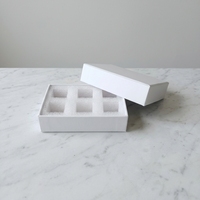 Boîte en carton rigide blanche avec couvercle et fond, personnalisable avec logo, pour emballage cadeau de chocolat, avec mousse