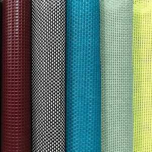 Tessuto in Rete di Poliestere Rivestito in PVC Resistente all'Acqua e ai Raggi UV per Mobili da Esterno e Recinzioni - Product Image 5