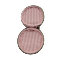 Mini boîte à pilules ronde pour 7 jours, boîte médicale portable hebdomadaire, boîte de rangement pour vitamines de voyage, conteneur à pilules de couleur personnalisée