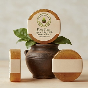 Jabón Facial Natural Suave de Miel Orgánica, Aceite de Oliva y Manteca de Coco para Limpieza Diaria - Product Image 1