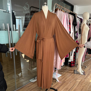Usine mode respirant Modal <span class=keywords><strong>peignoir</strong></span> pour femmes vêtements <span class=keywords><strong>de</strong></span> nuit couleur unie Robe <span class=keywords><strong>de</strong></span> <span class=keywords><strong>bain</strong></span> lâche large <span class=keywords><strong>grande</strong></span> manches Robe élégante chemise <span class=keywords><strong>de</strong></span> nuit - Product Image 5