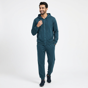 Chándal Deportivo para Hombre al por Mayor OEM, Chándal Deportivo Antiencogimiento de Diseño Moderno con Logotipo de Color Personalizado - Product Image 1