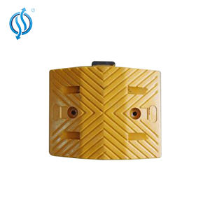 2023 <span class=keywords><strong>europeo</strong></span> reflectante amarillo-negro carretera velocidad Bump/Hump 250*345*50mm caucho de tráfico - Product Image 6