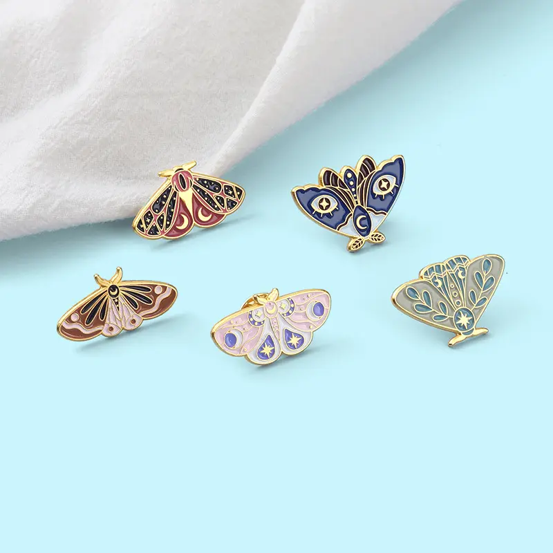 Cute Backpacks Cool Horror Badge Jewelry Brooches Enamel Butterfly moth Lapel Pins for Women Bag Emblem