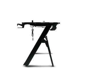 Bureau de jeu noir pour <span class=keywords><strong>gamer</strong></span>, avec plateau en fibre de carbone, accessoires de rangement multifonctionnels, configuration PC, salle de jeu - Product Image 4