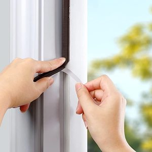 Guarnizione Adesiva a V in Schiuma, Isolante Acustico e Impermeabile per Fessure di Porte di Sicurezza - Product Image 3